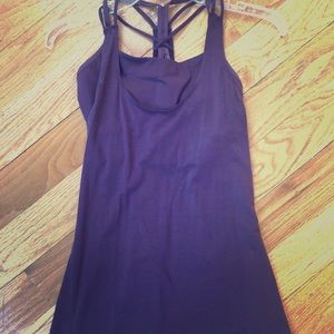 EUC Athleta workout top w/ built in bra, size S